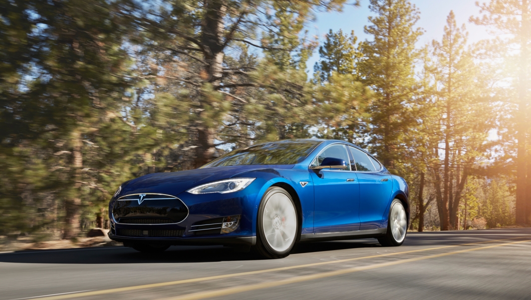 Tesla model S 70D-ocean-blue